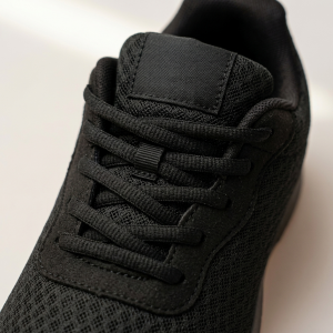 606-11 All Black Юношески маратонки