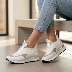 D25-11 White Дамски спортни обувки