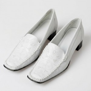 444-215 White Дамски обувки от естествена кожа