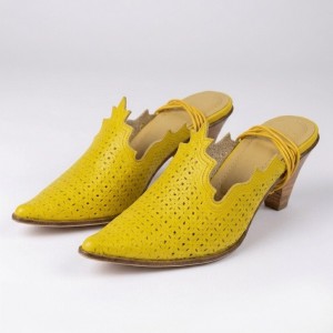 288-0402 Yellow Елегантни дамски чехли от естествена кожа