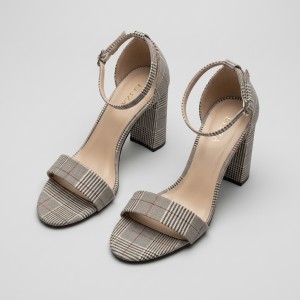 18F8225-2 Beige Дамски сандали на токчета